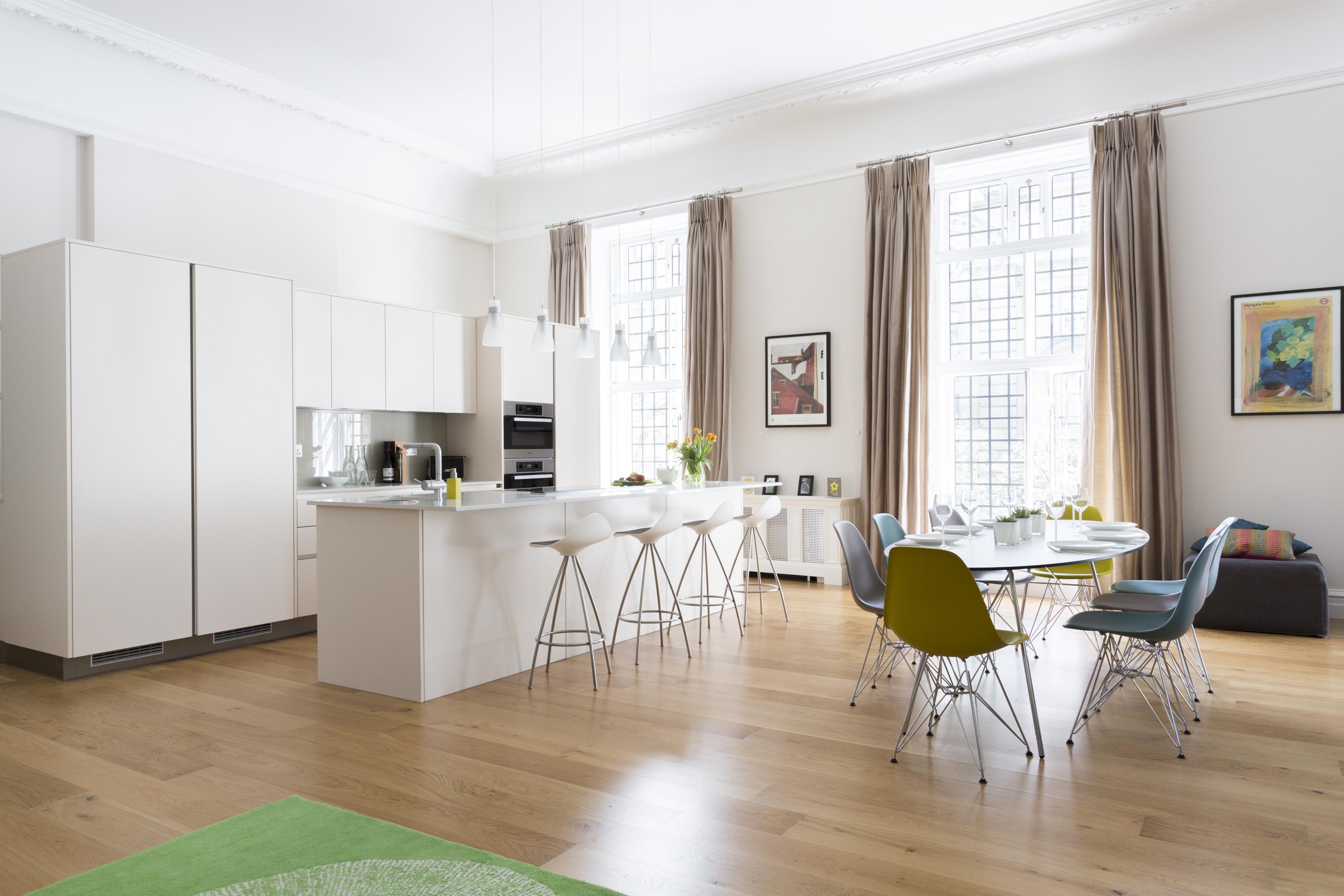 Hitta mer om matsal sida 2 av 10 på roomly.se